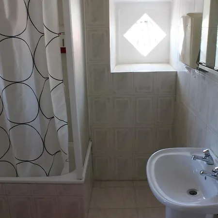 Guest house Pensao Elegante Lisbon