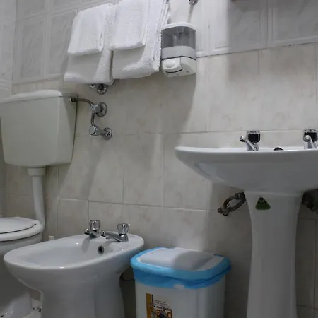 Guest house Pensao Elegante *